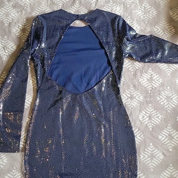 Beautiful Blue - Picture 2 of 3